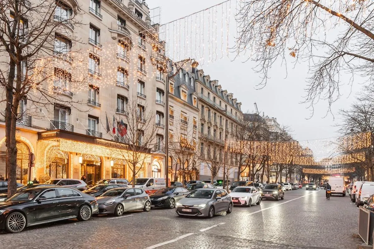 Luxury And Elegance Georges V Daire Paris 0*,  Fransa
