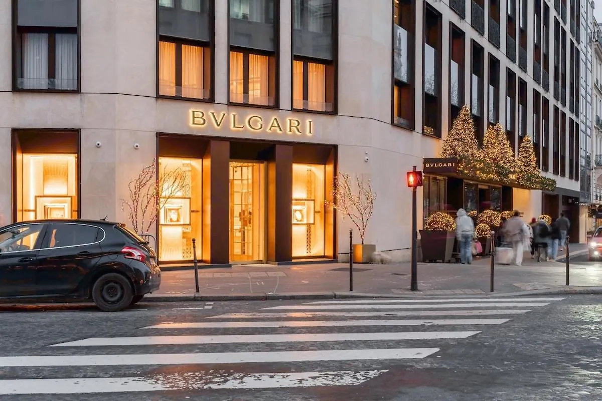 Luxury And Elegance Georges V Daire Paris